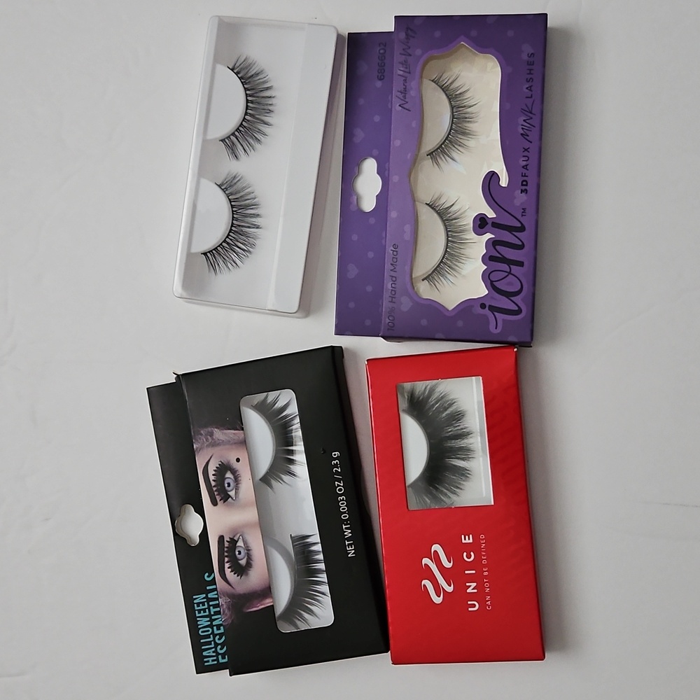Eyelashes Lot of 4 Unice Ioni Halloween Essentials Black New - Picture 1 of 9